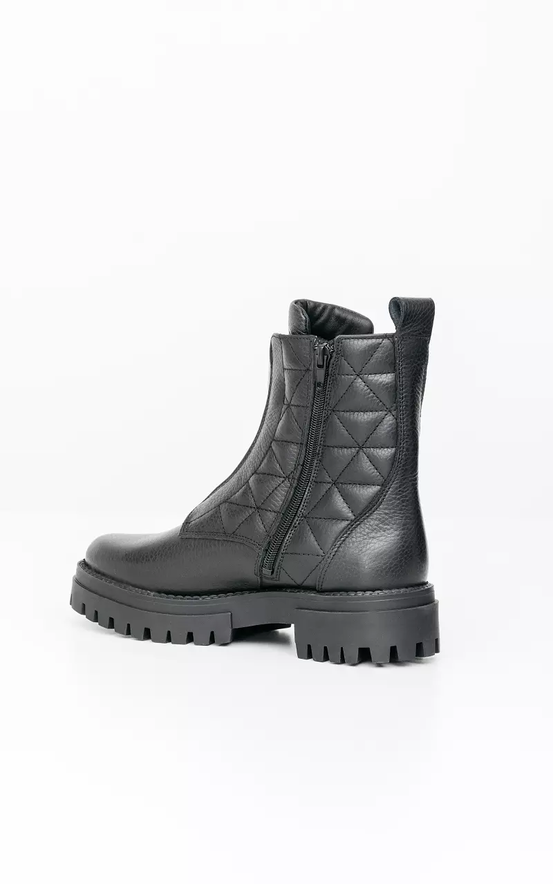 Leather boots with silver-coated zip Black