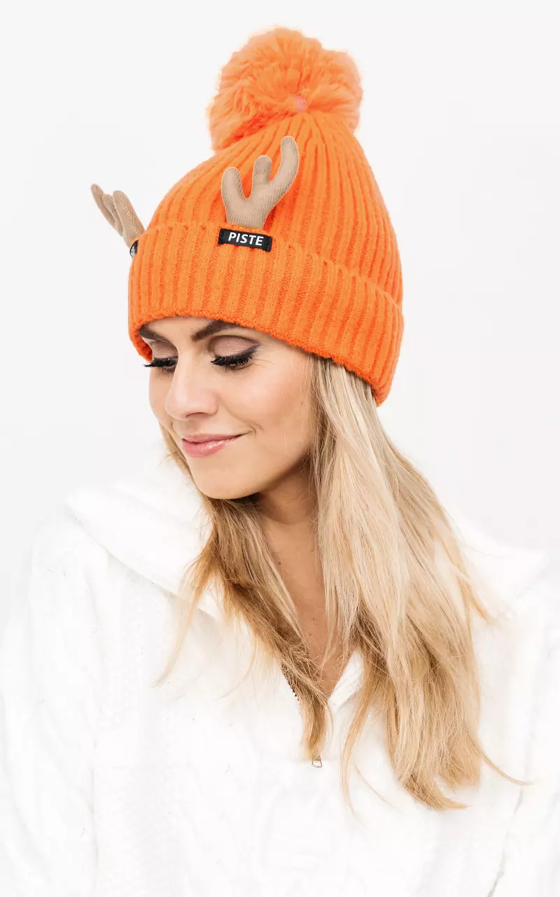 Fake fur beanie with antlers Orange