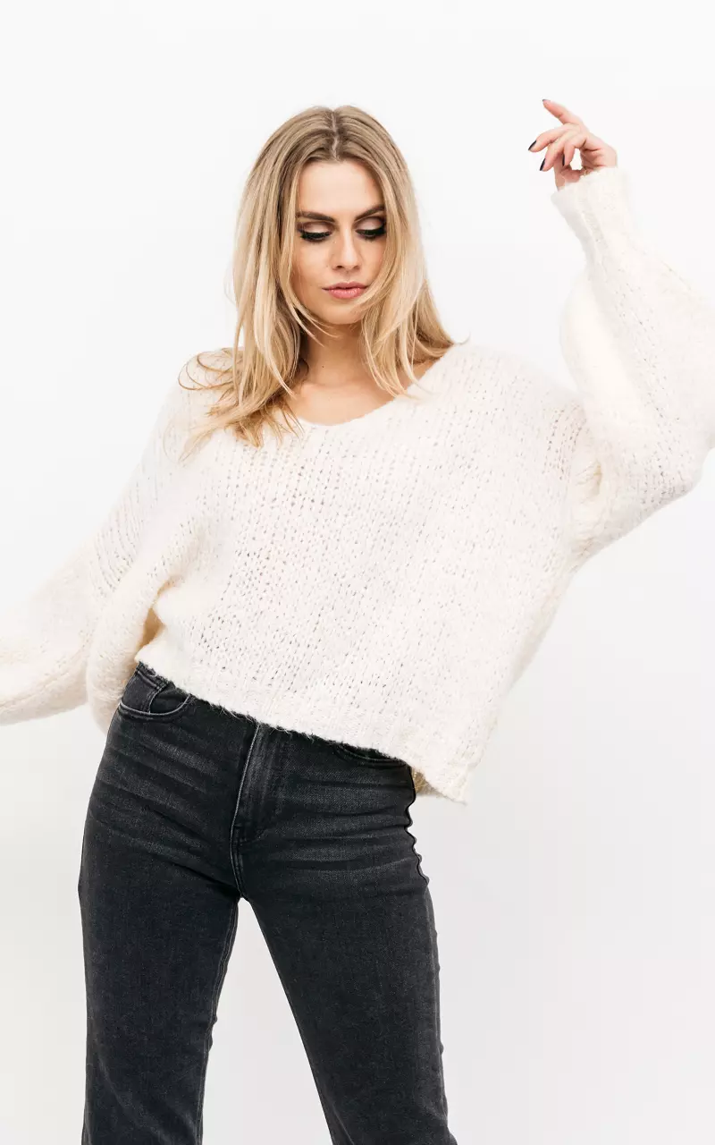 Knitted sweater with v-neck Cream
