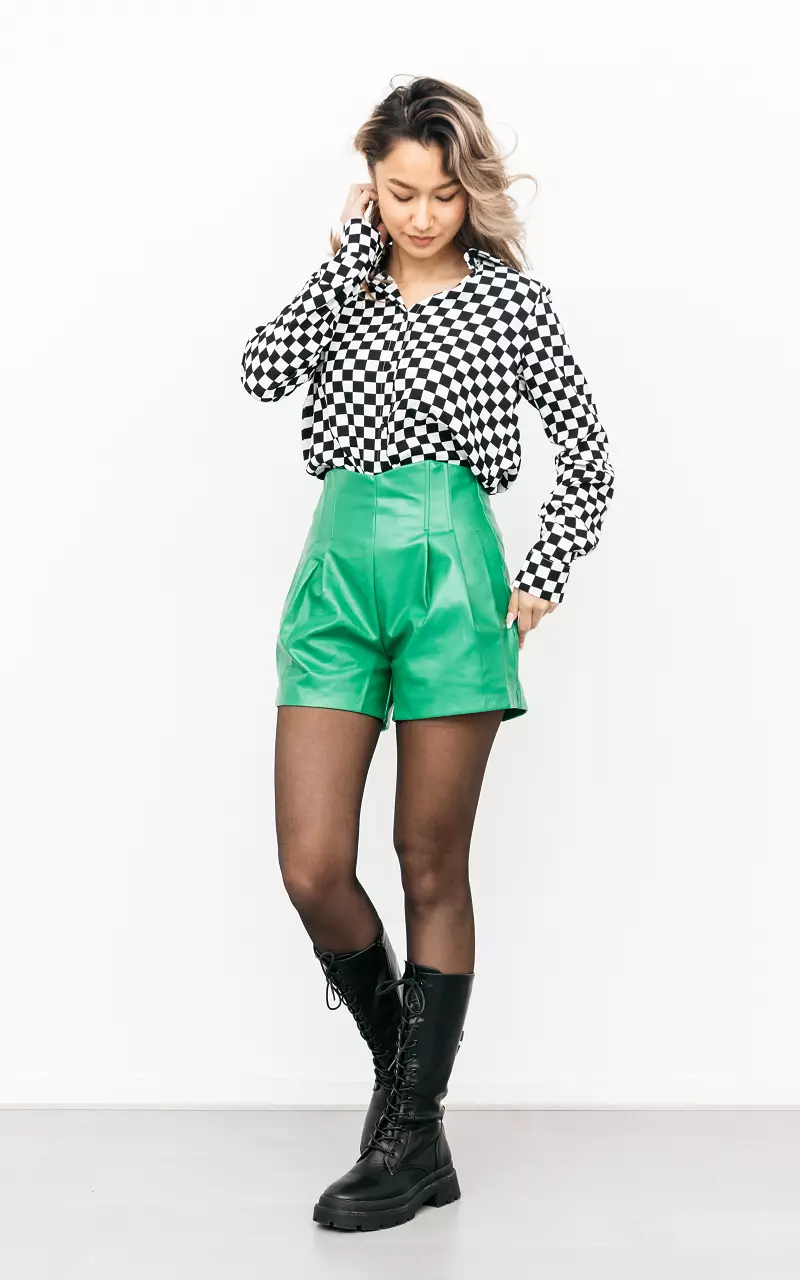 Leather-look shorts Green