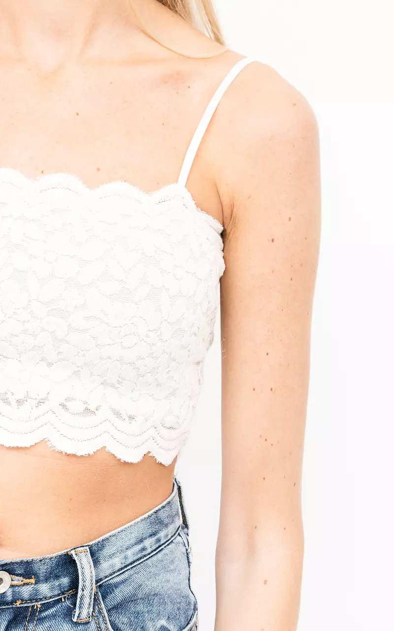Cropped top with lace details Cream