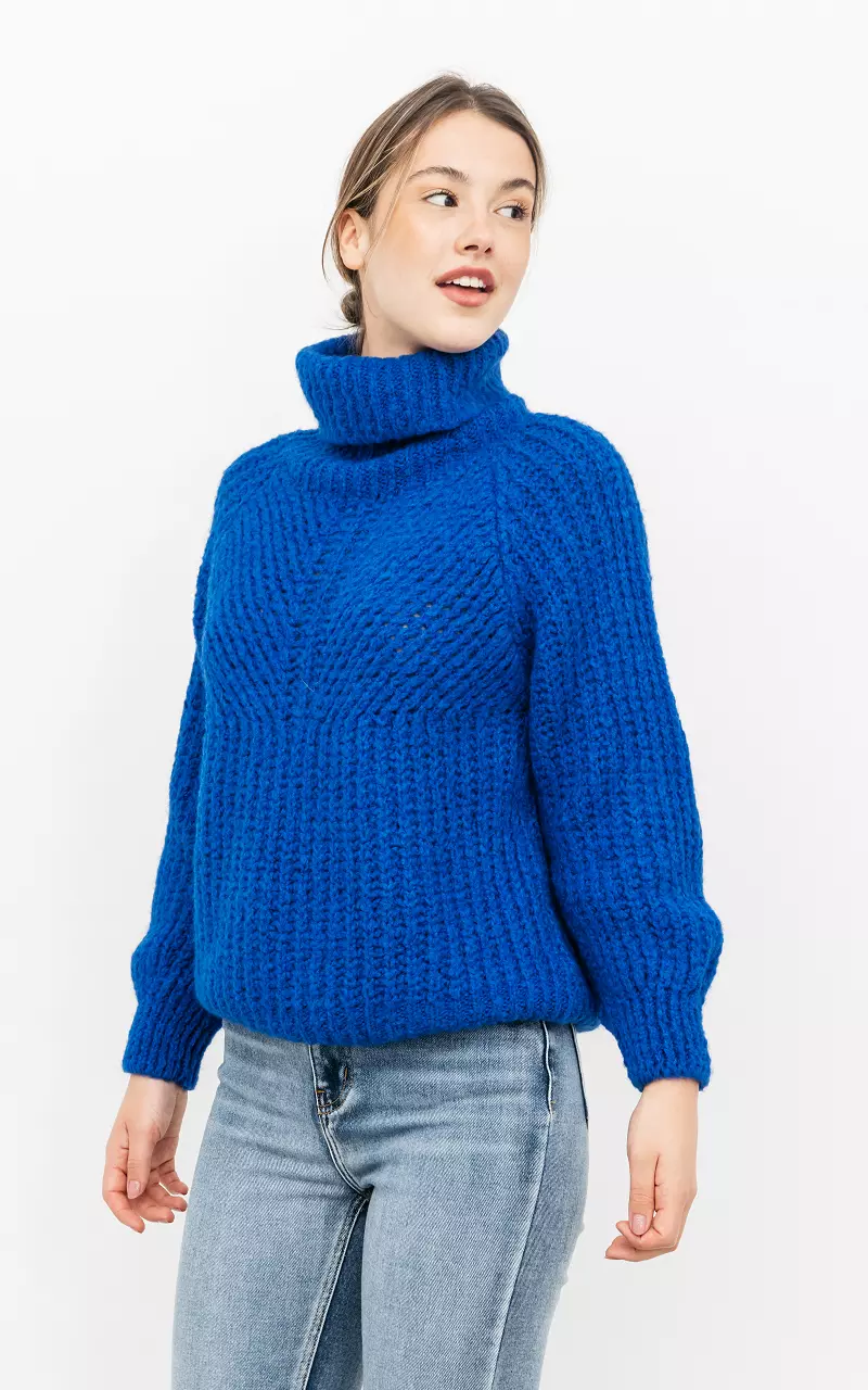 Grobstrick-Pullover mit Rollkragen Blau