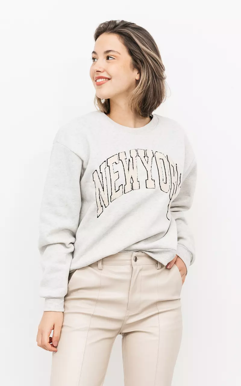 Sweater "New York" Light Grey Cream