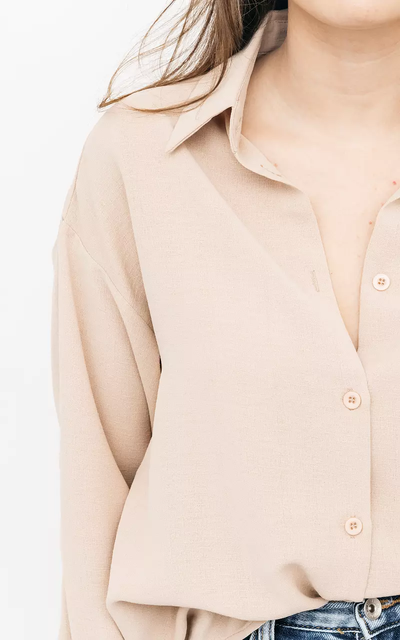 Basic blouse with buttons Beige