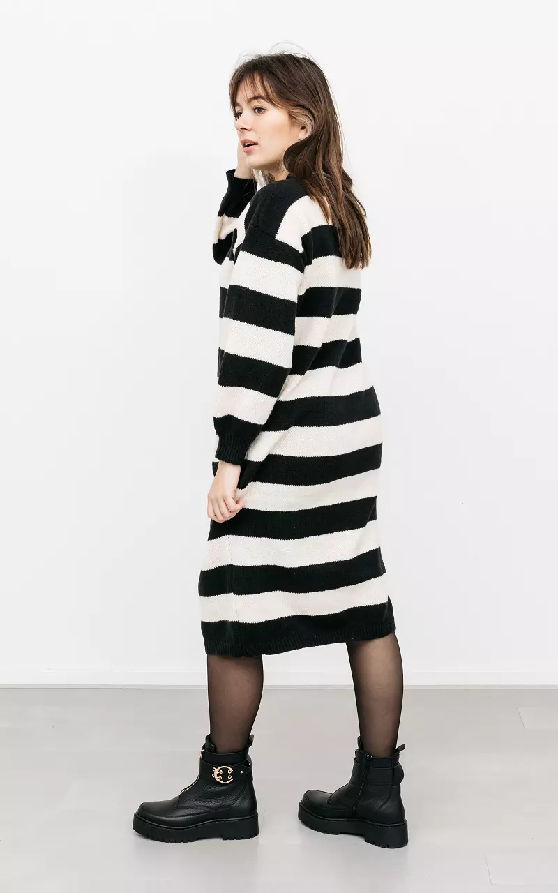 Midi-Kleid mit Streifen Schwarz Creme