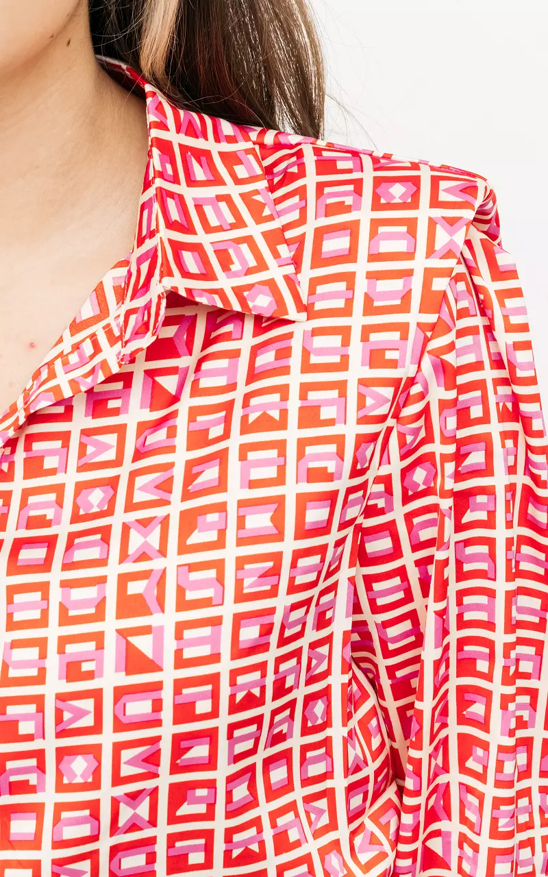 Bluse mit abstraktem Retro-Muster Rot Pink