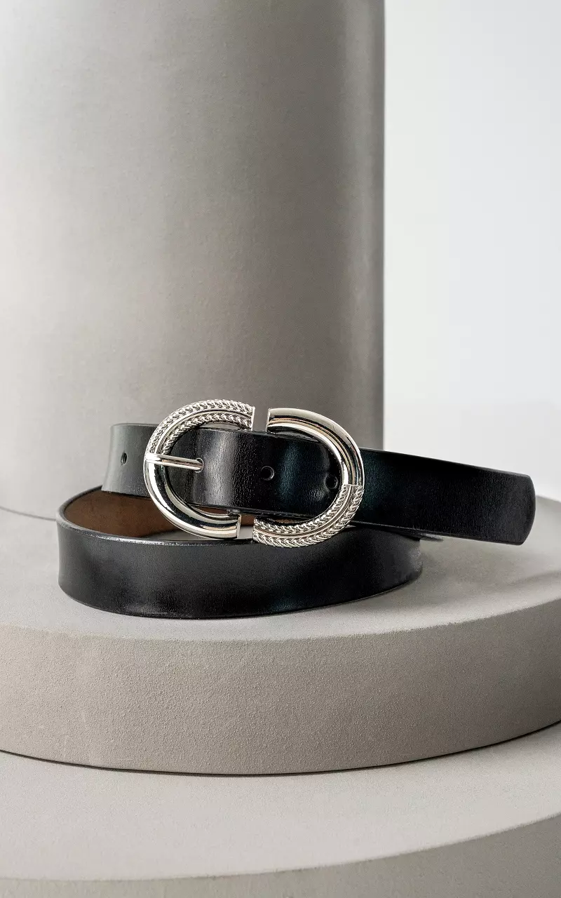 Leather belt with oval clasp Black Silver