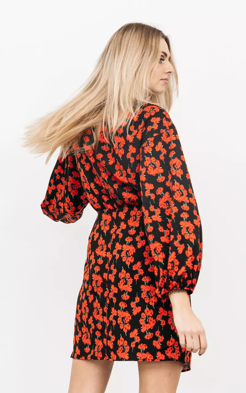Asymmetrisches Kleid mit floralem Muster Schwarz Rot