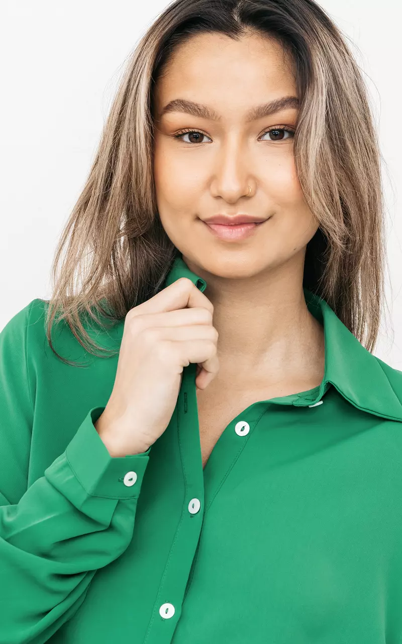 Basic Bluse mit Knöpfen Grün