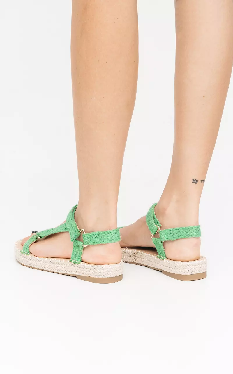 Sommerliche Sandalen mit Klettverschluss  Grün