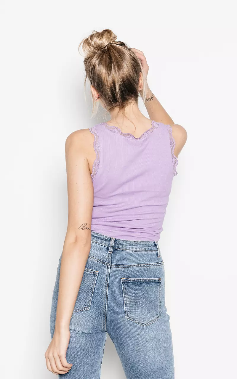 Basic top with lace details Lilac