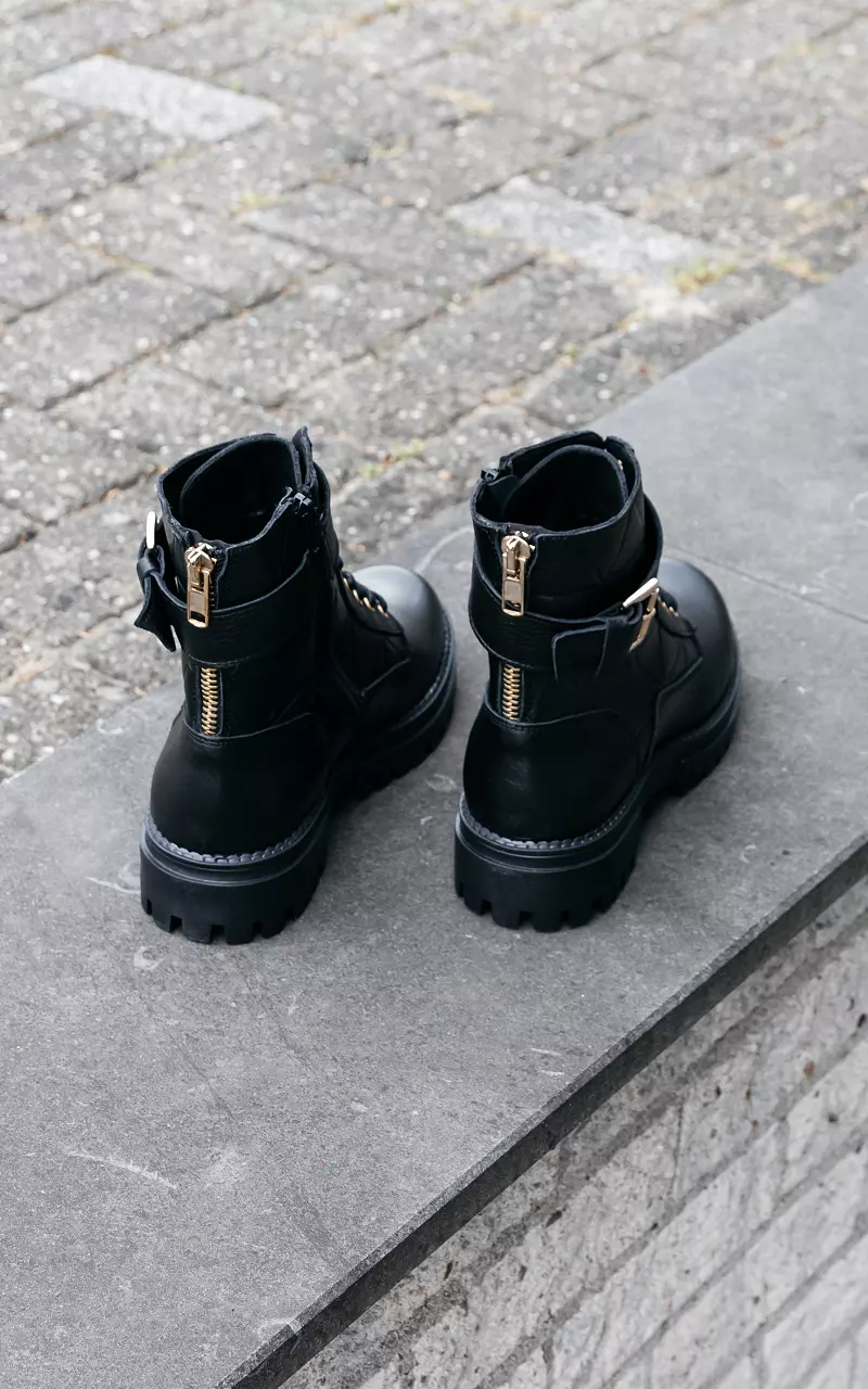 Leather boots with gold-coated details Black