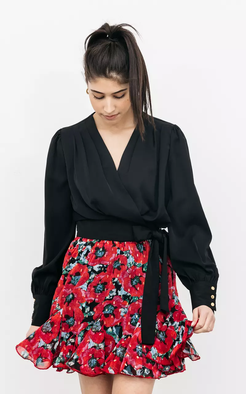 Wrap-around top with puffed sleeves Black
