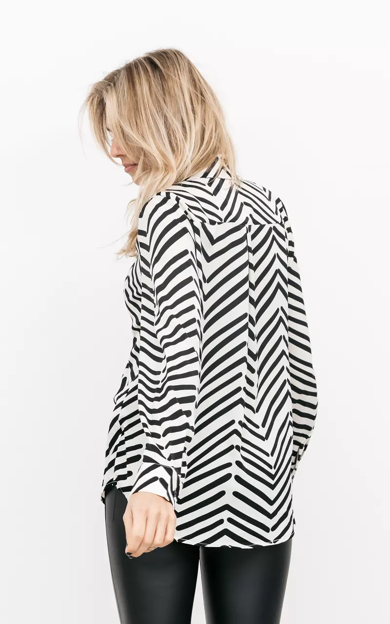 Blouse with pattern White Black