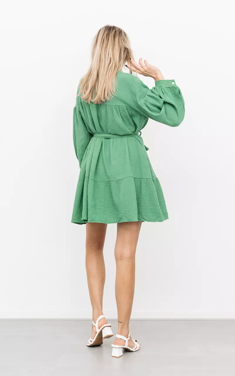 Loose-fitting dress with waist-tie Green