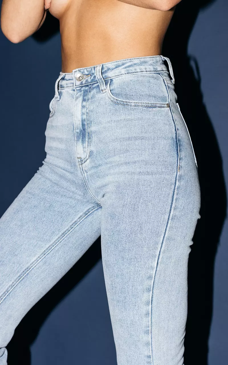 Straight Fit High Waist Jeans  Hellblau