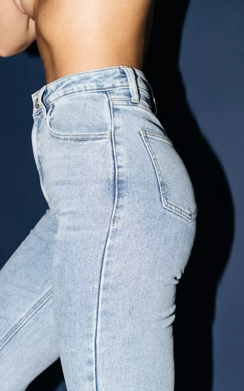 Lichte 5-pocket high waist straight fit Lichtblauw