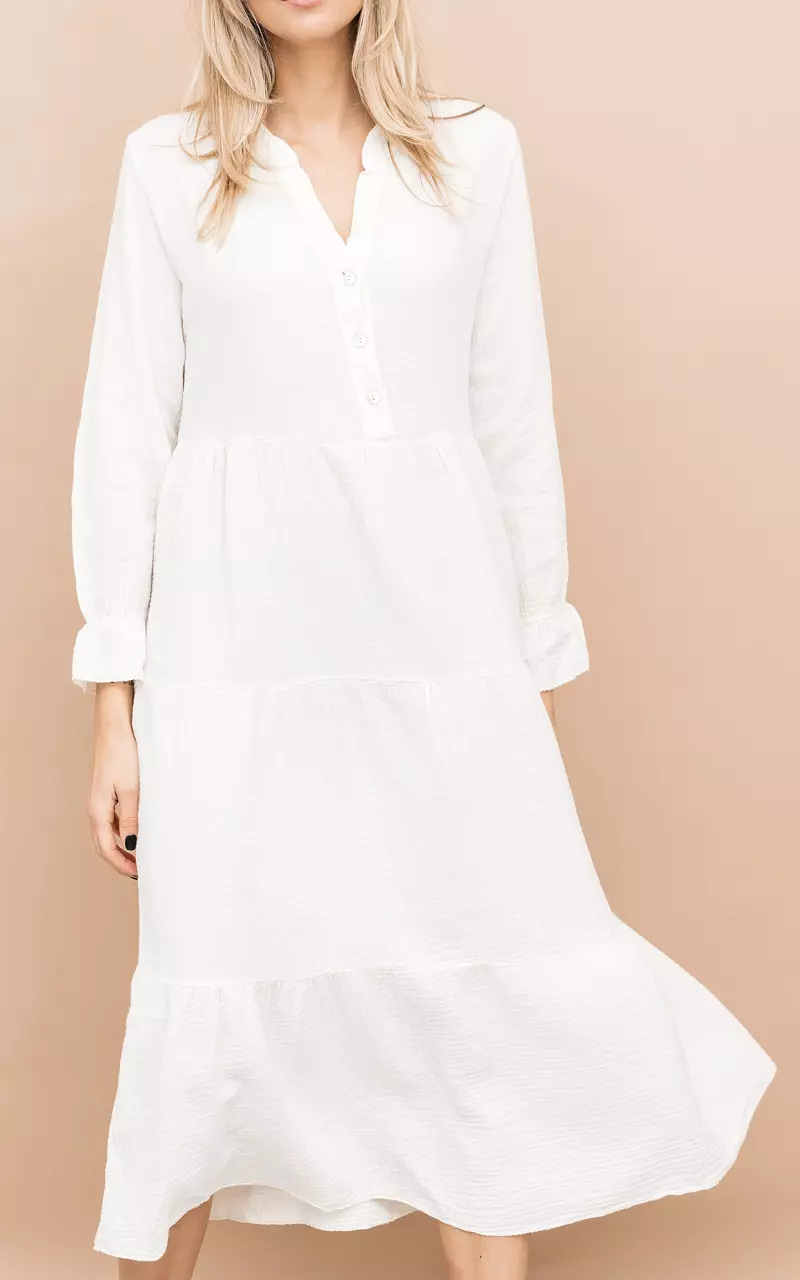Long dress with pearl-like buttons Cream