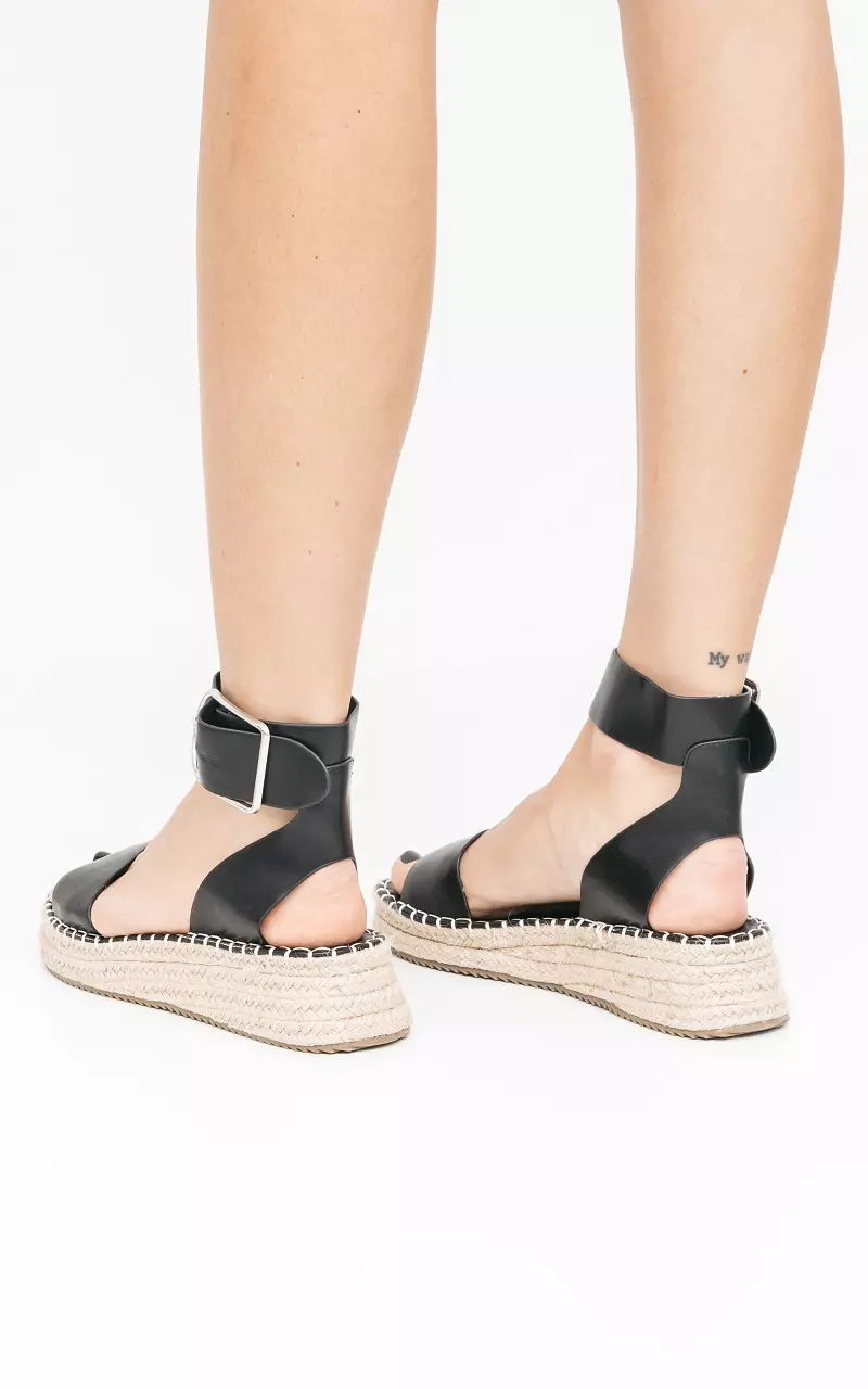 Sandal with braided sole Black