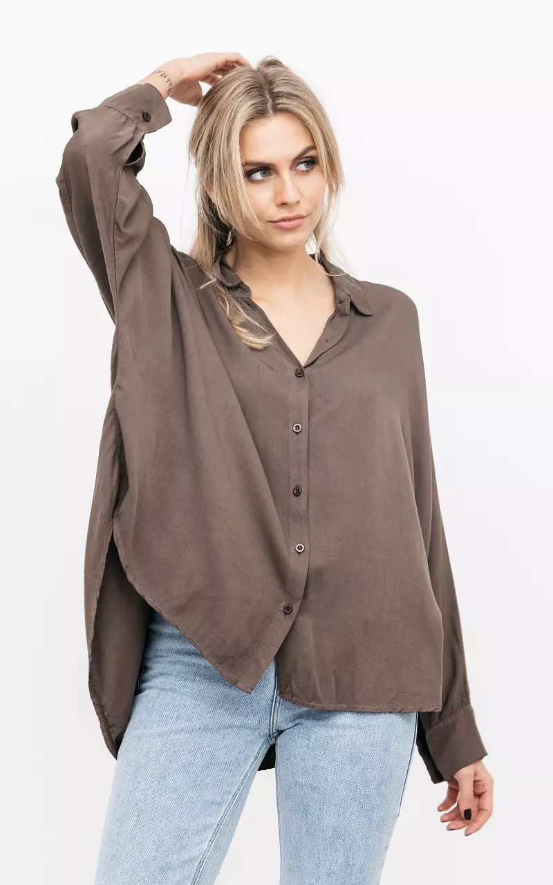 Oversized blouse with buttons Dark Brown