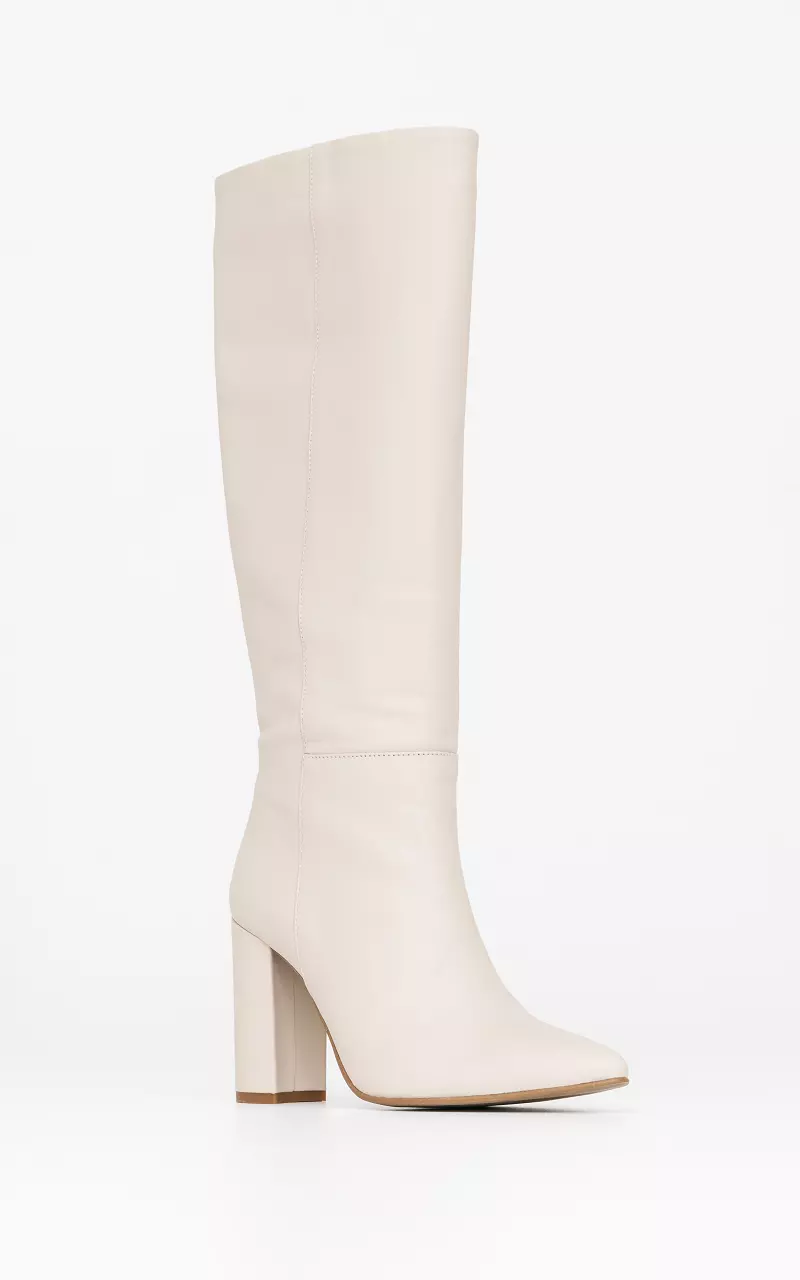 High leather boots with zip Cream