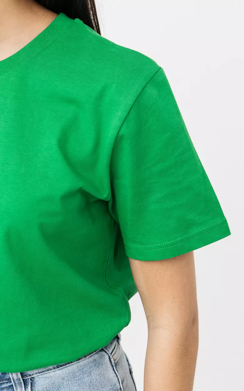 Basic shirt with text Green
