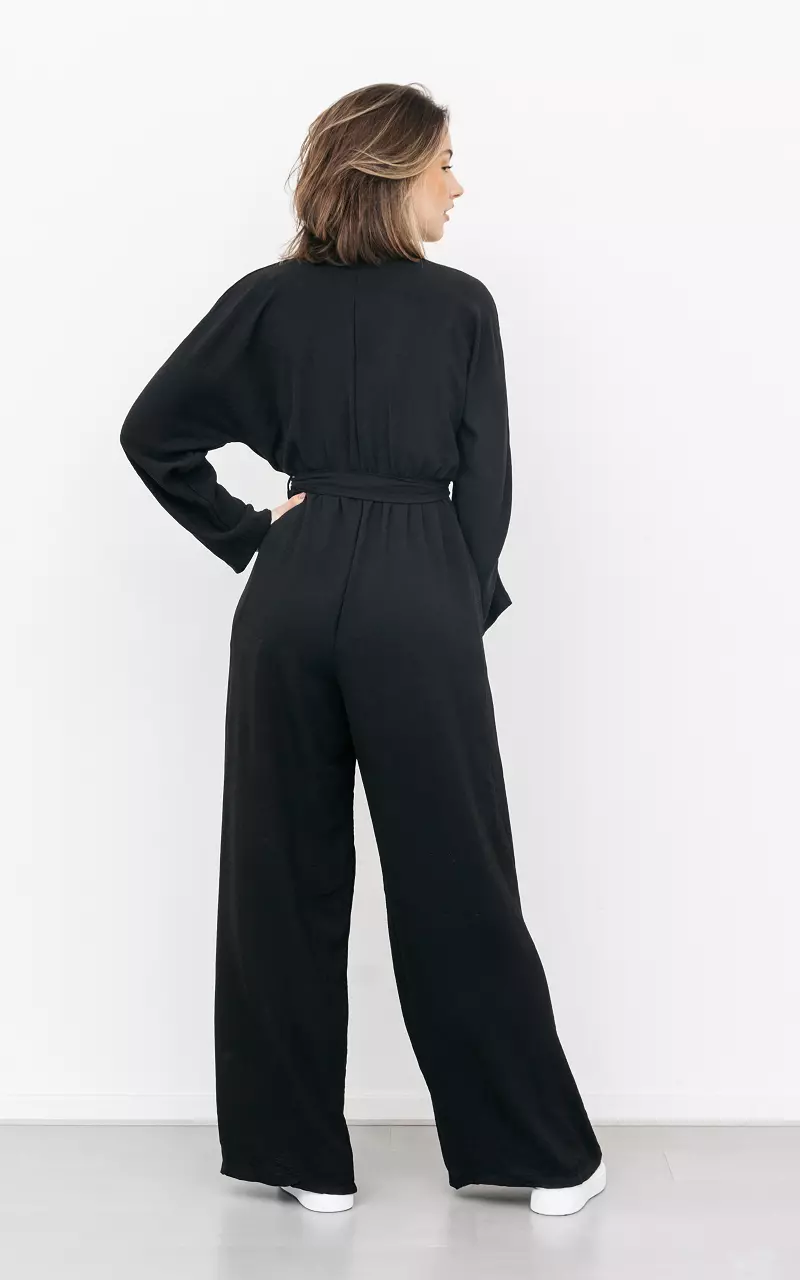 V-neck jumpsuit with side-pockets Black