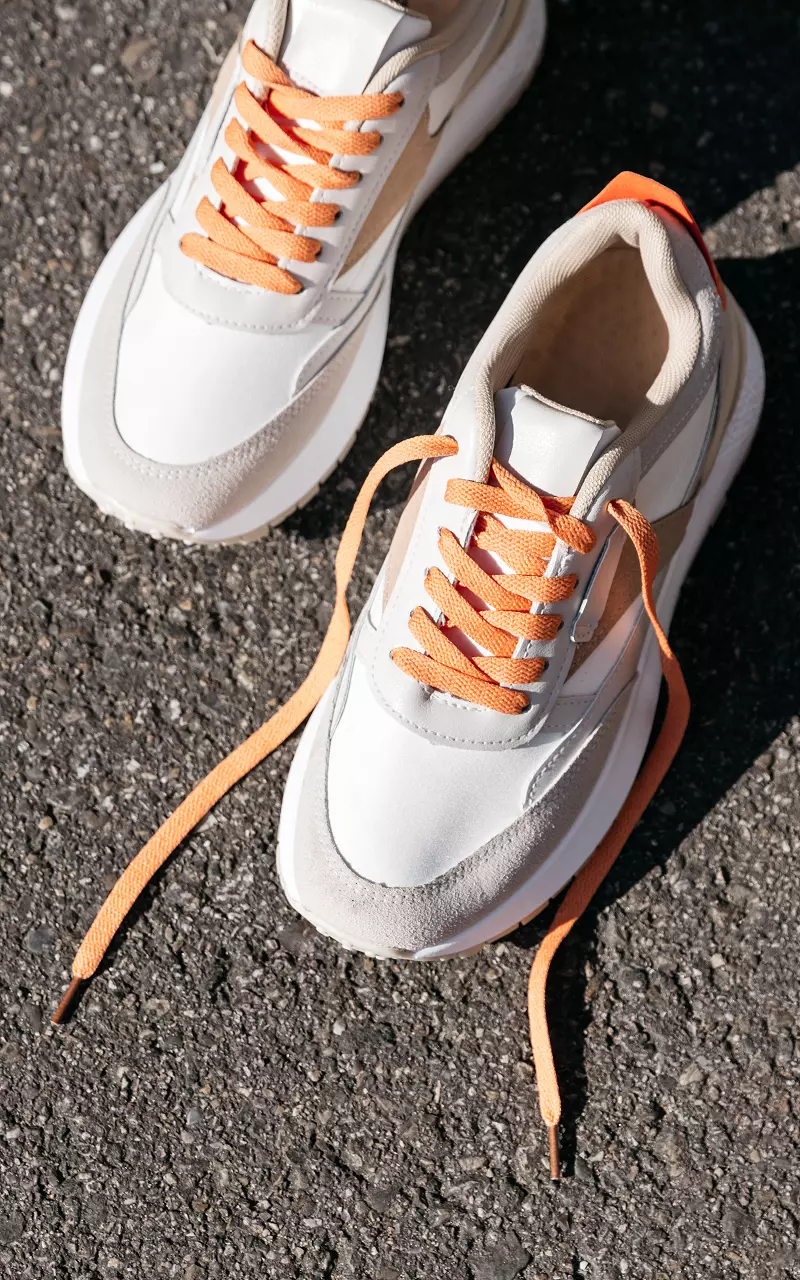 Coole Sneaker mit Schnürsenkeln Beige Orange