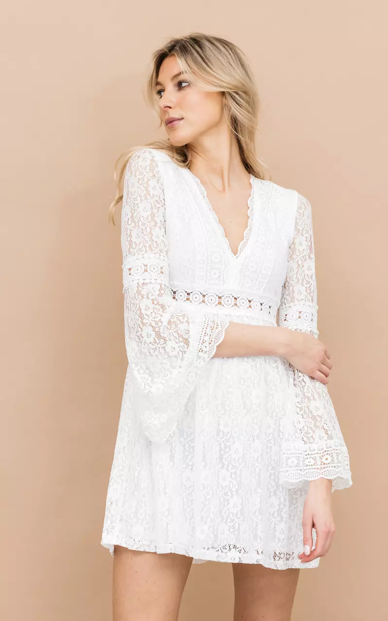 Lace dress with v-neck White