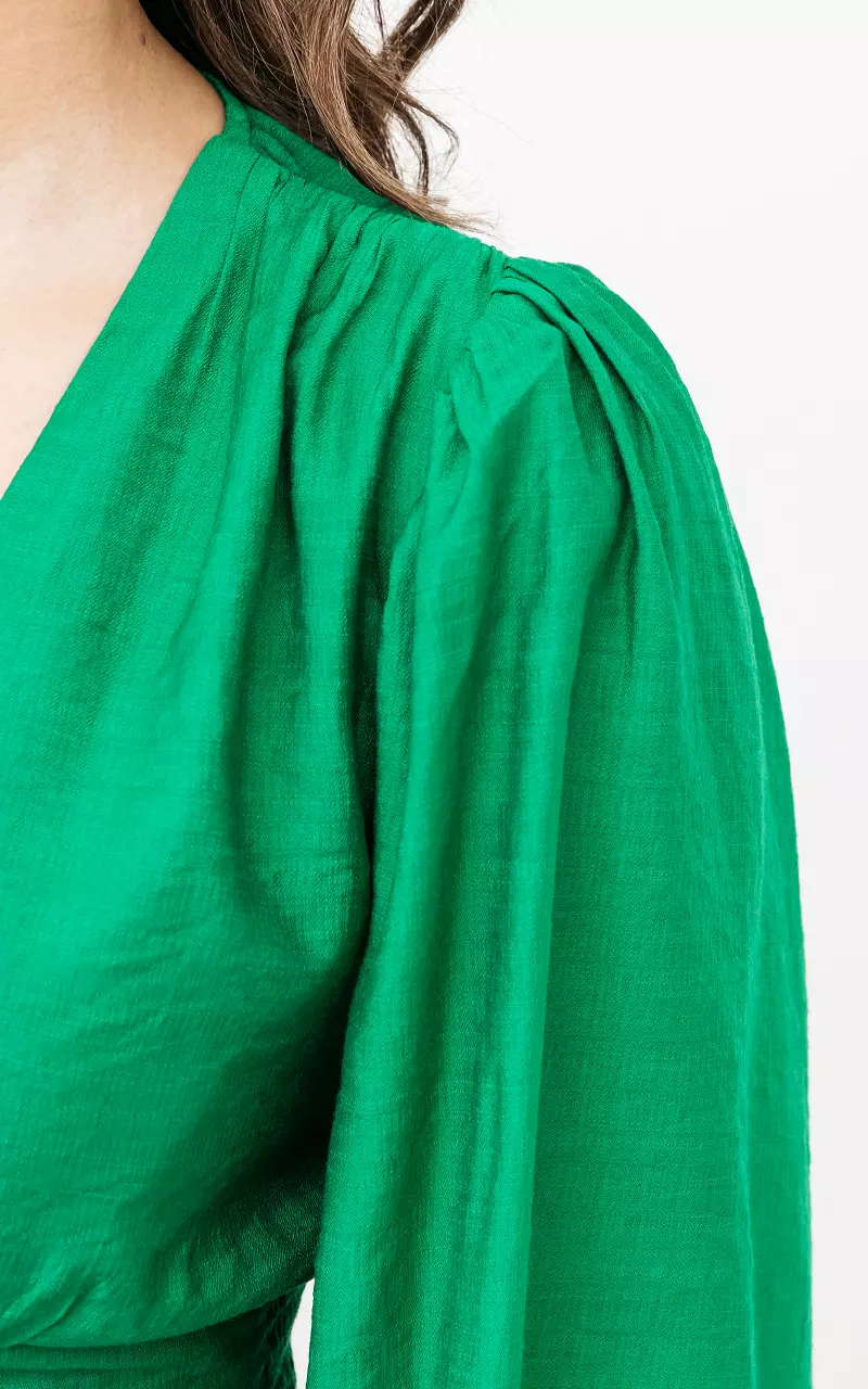 Cropped top with v-neck Green