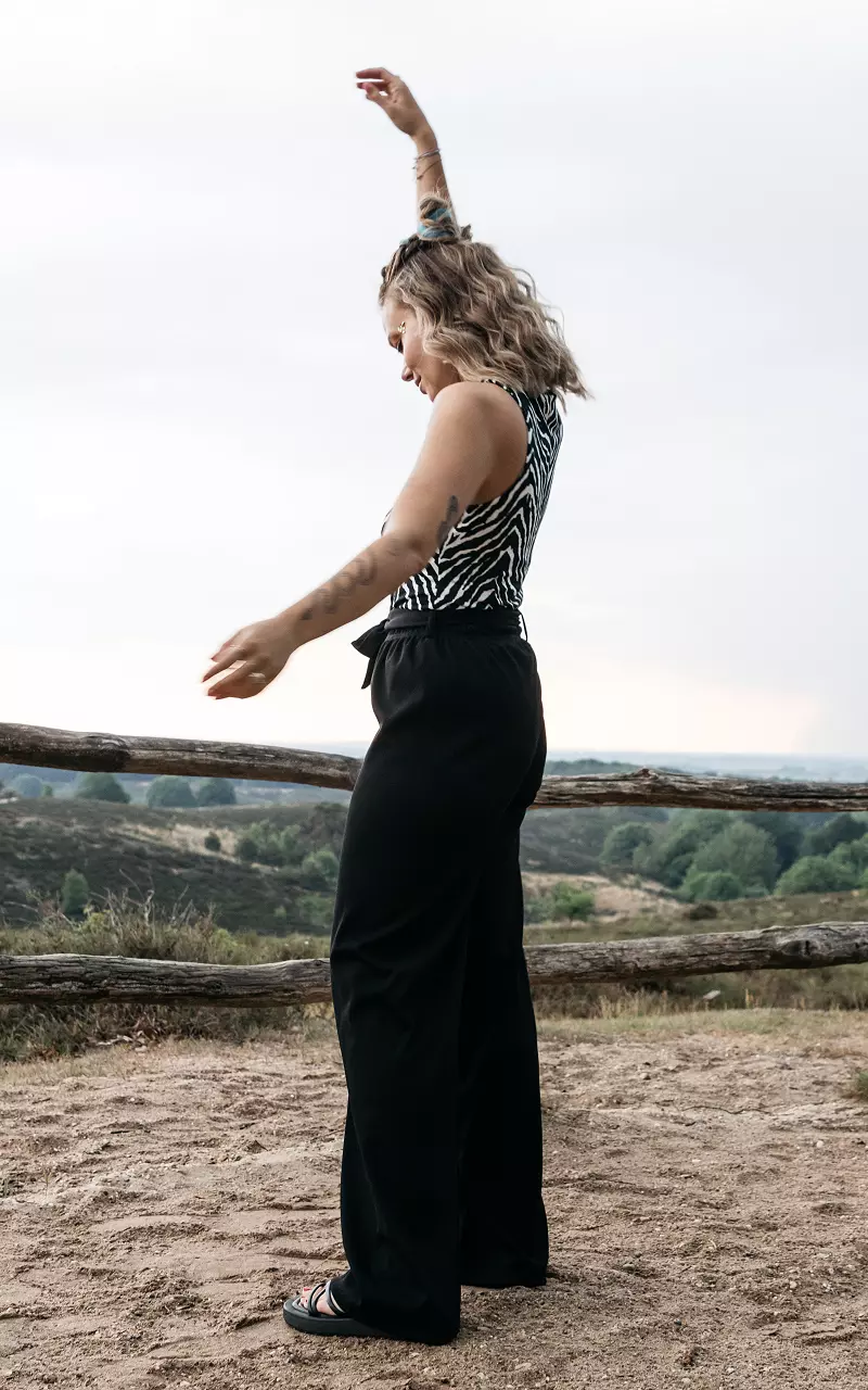 Wide leg trousers with waist tie Black