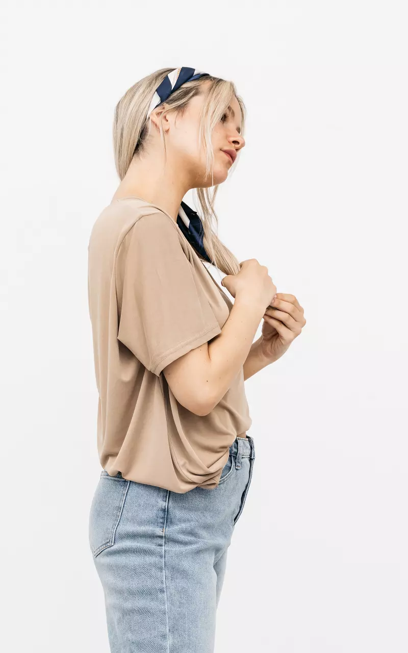 Shirt with round neck Light Brown