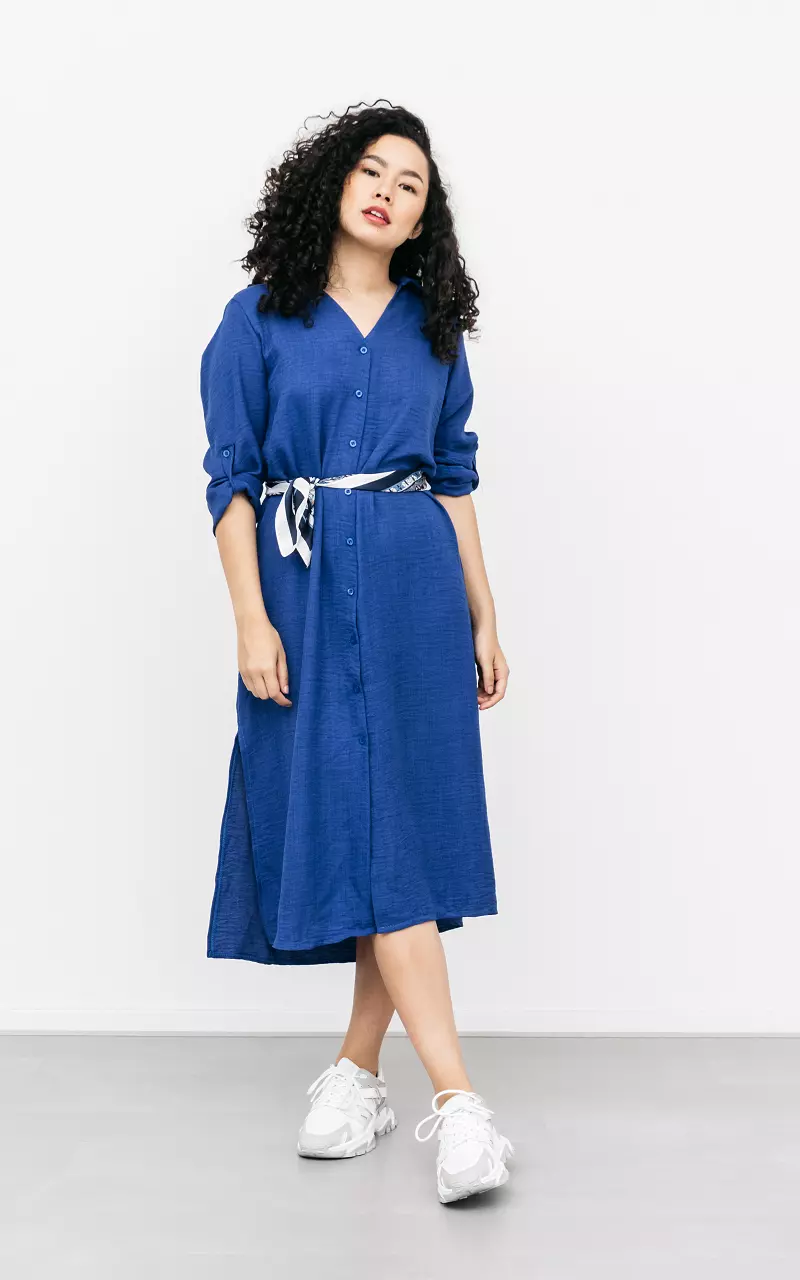 Dress with buttons and split Cobalt Blue