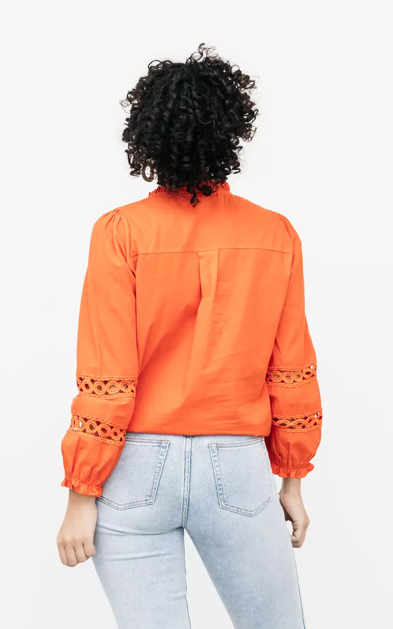 Verspielte Bluse mit Rüschen Orange