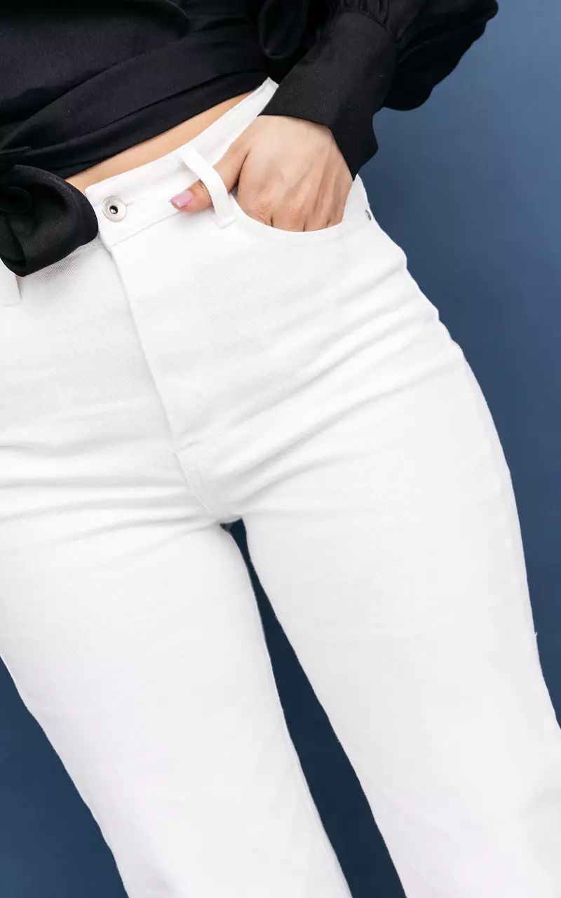 High waist jeans with straight leg White