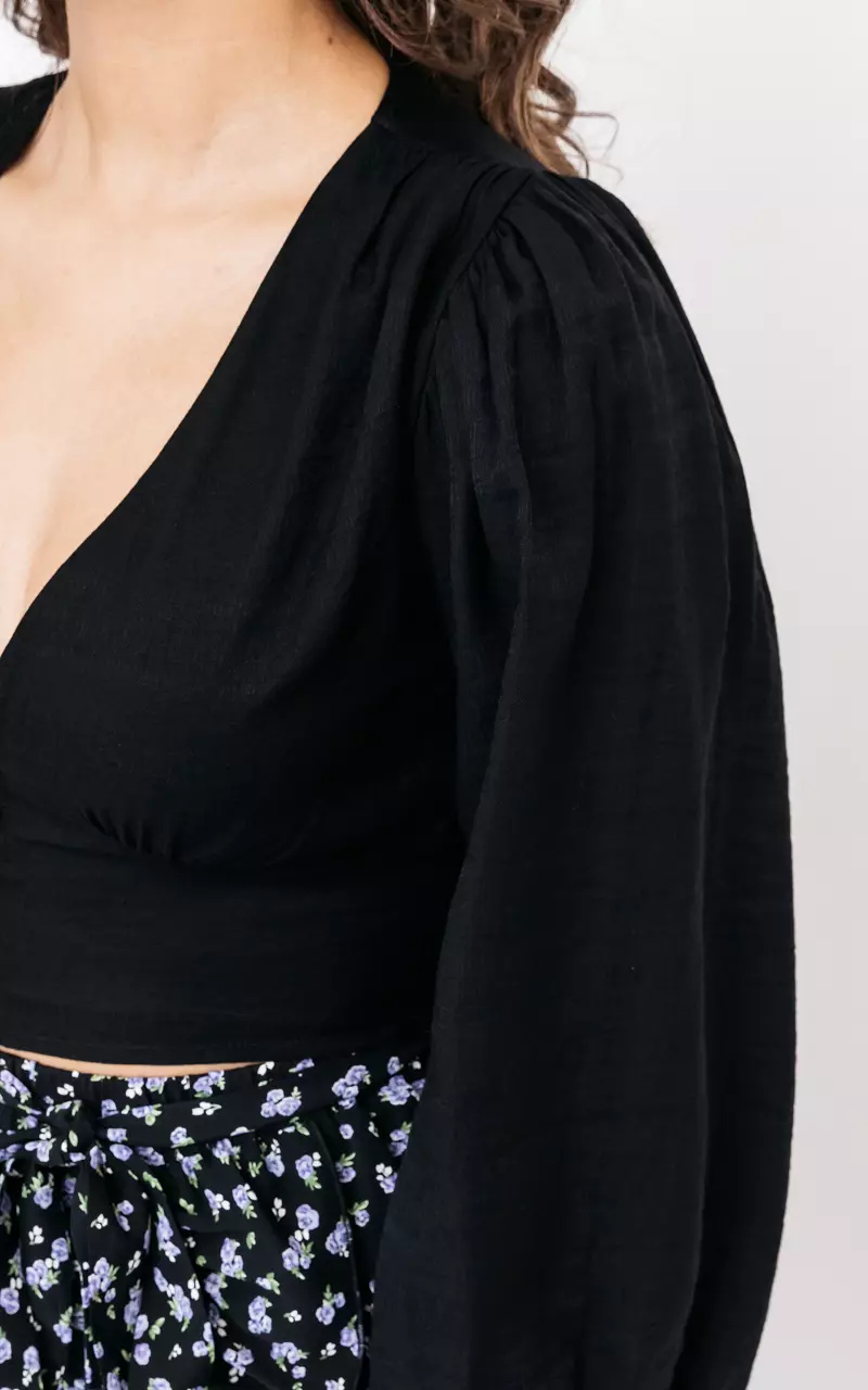 Crop top with balloon sleeves Black
