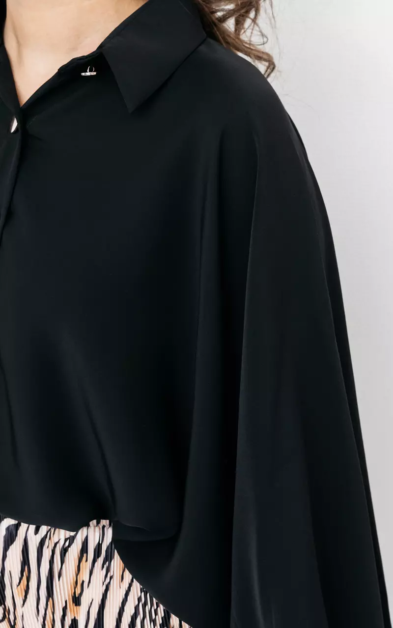 Oversized blouse met grote knopen Zwart