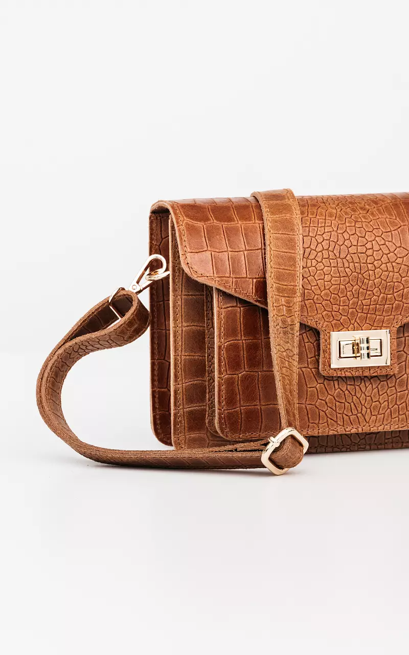 Leather bag with gold-coated details Cognac