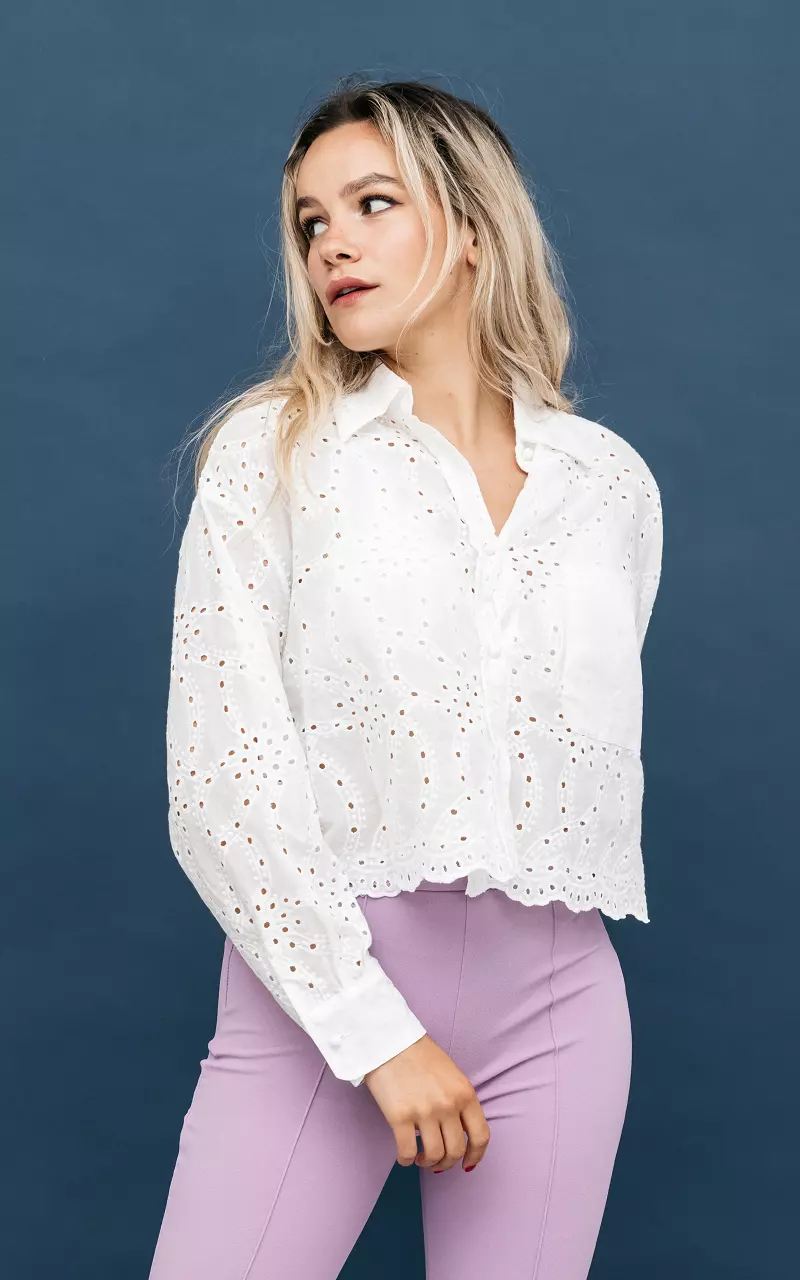 Embroidered blouse with breast-pocket White