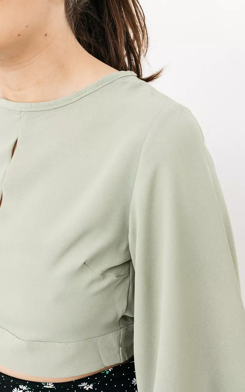 Cropped top with flared sleeves Light Green