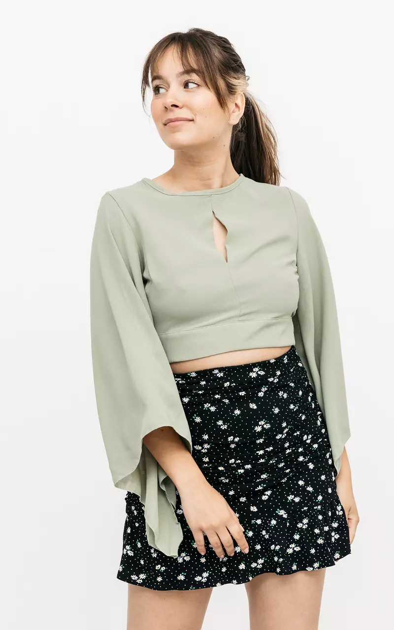 Cropped top with flared sleeves Light Green