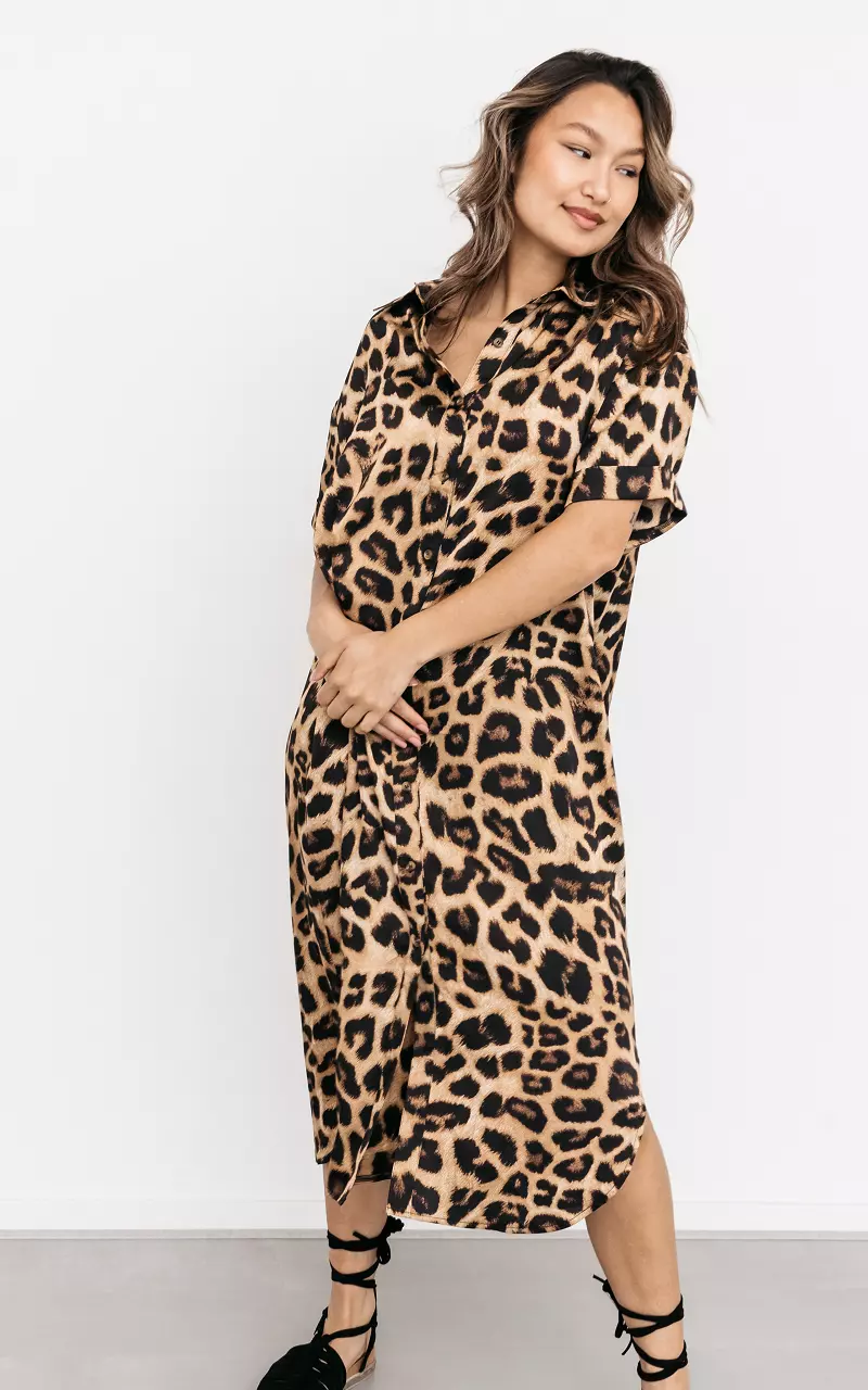 Satin look jurk met panterprint Leopard