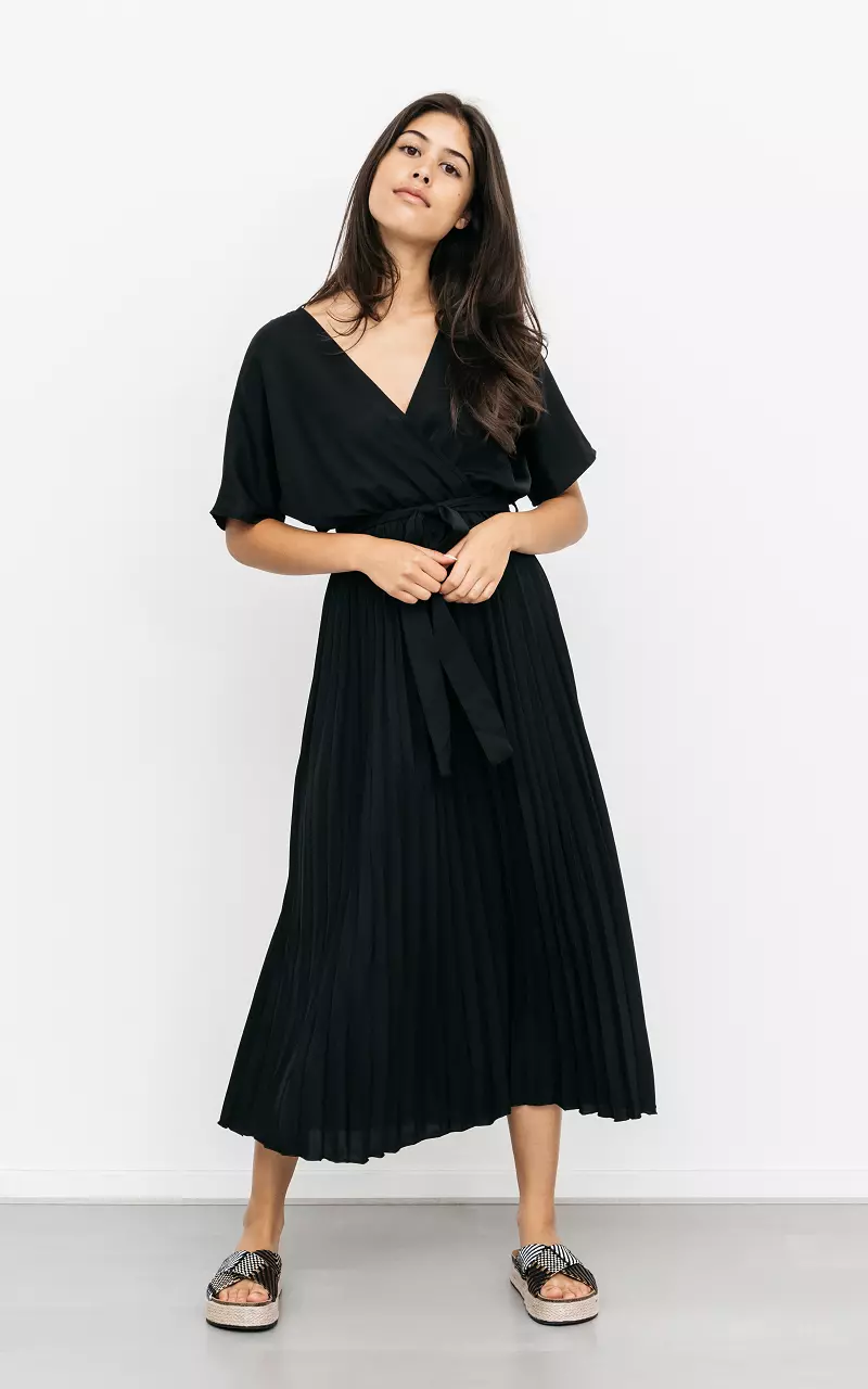 Maxi jurk met plissé Zwart