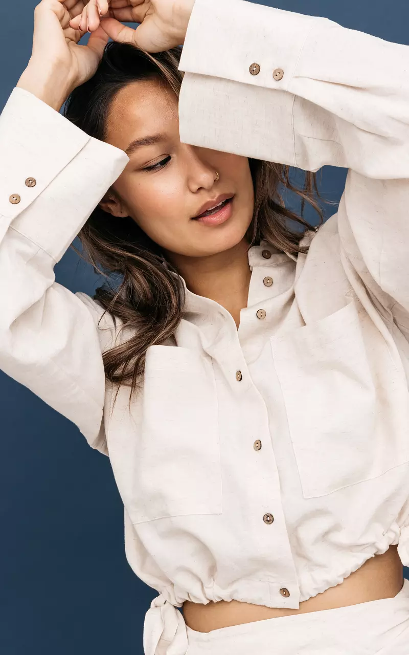 Kort model blouse met strikdetail Beige