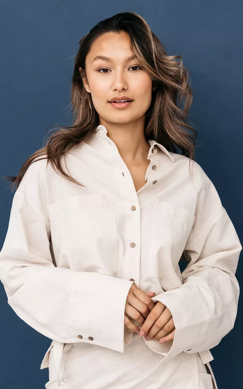 Kort model blouse met strikdetail Beige