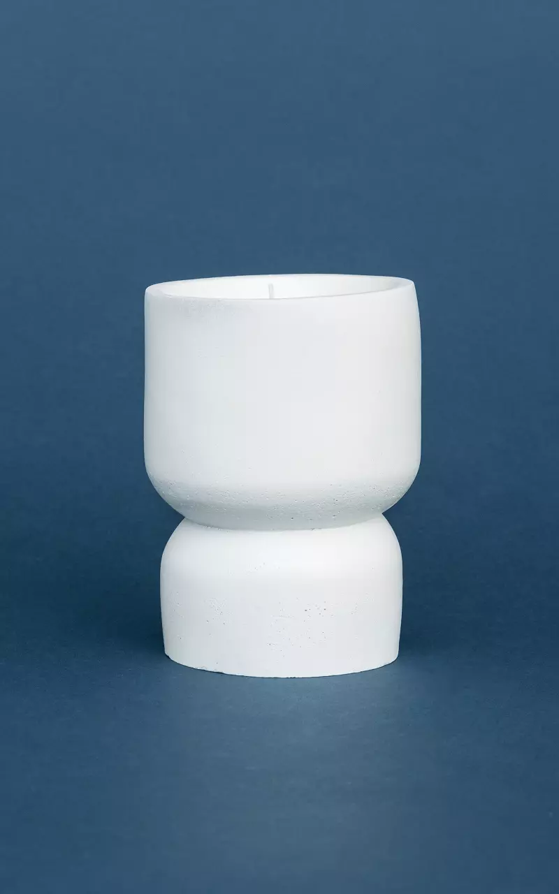 Candle in pot White