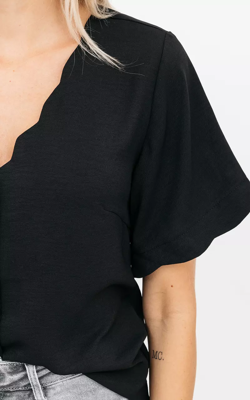 V-hals blouse met korte mouwen Zwart