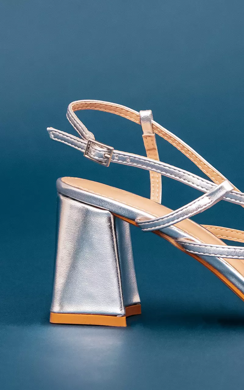 Heels with squared nose Silver