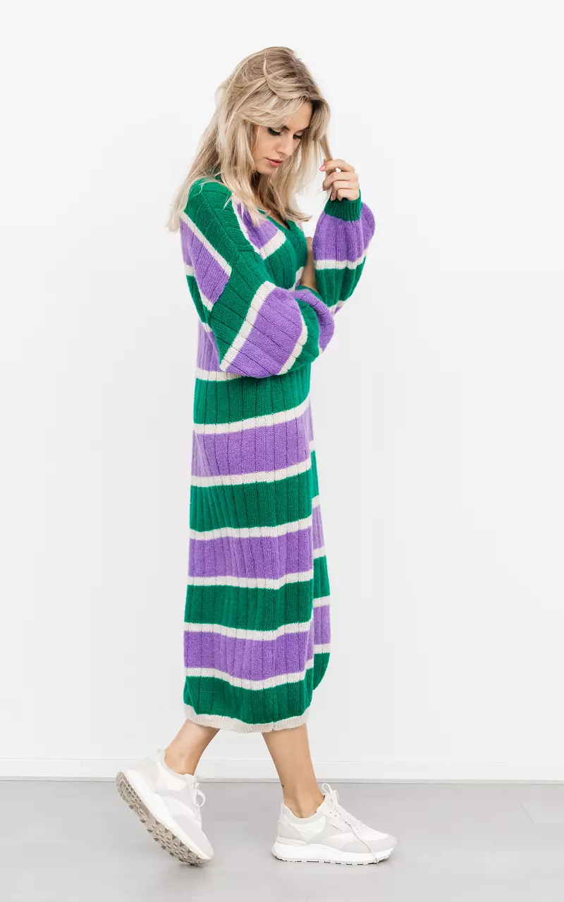 Knitted dress with v-neck Green Purple