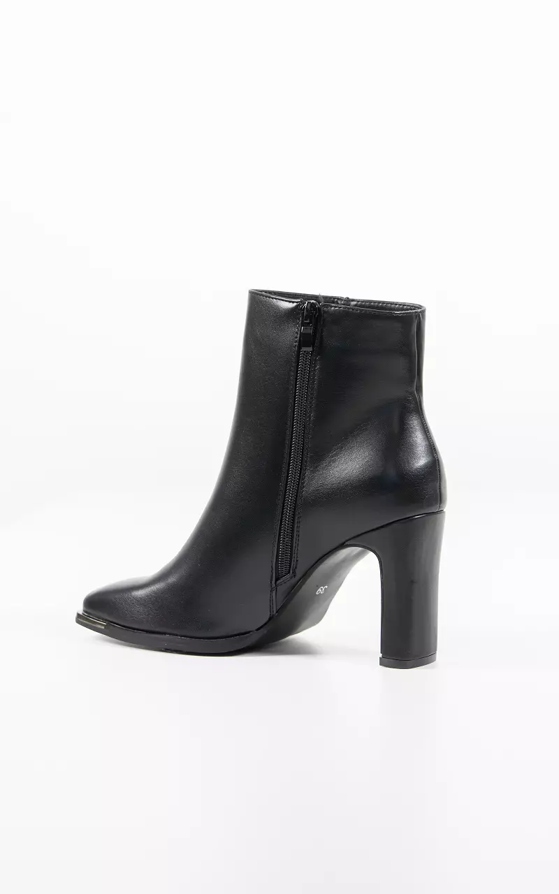 Leather look boots with squared nose Black